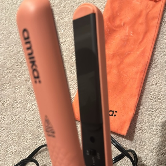 Amika Coral/Peach Flatiron - Picture 3 of 3
